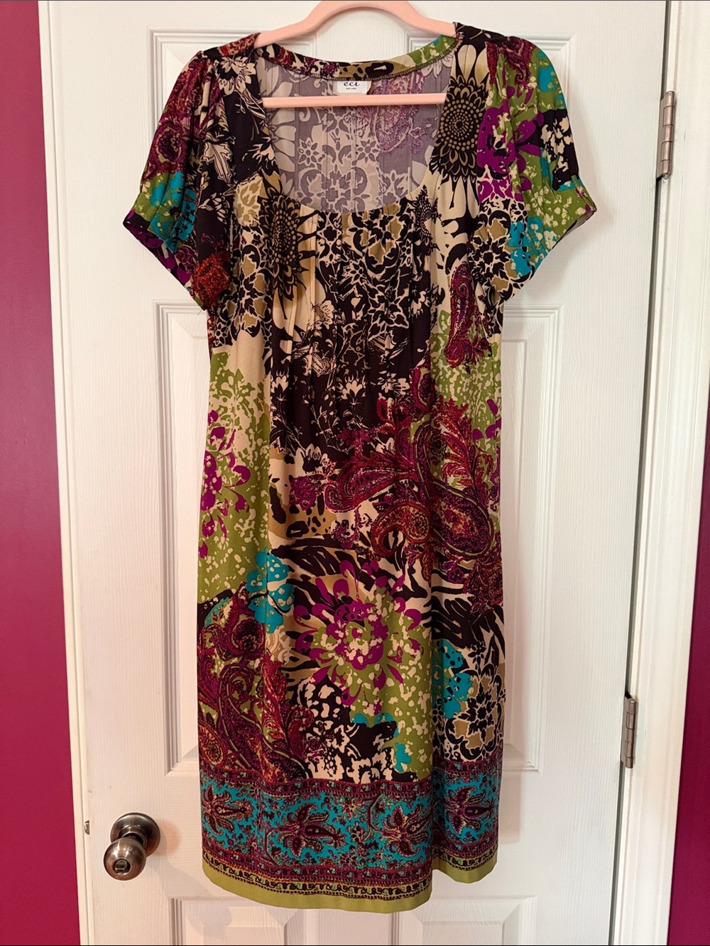 ECI Multi-Color Floral Paisley Scoop Neck Midi Dress